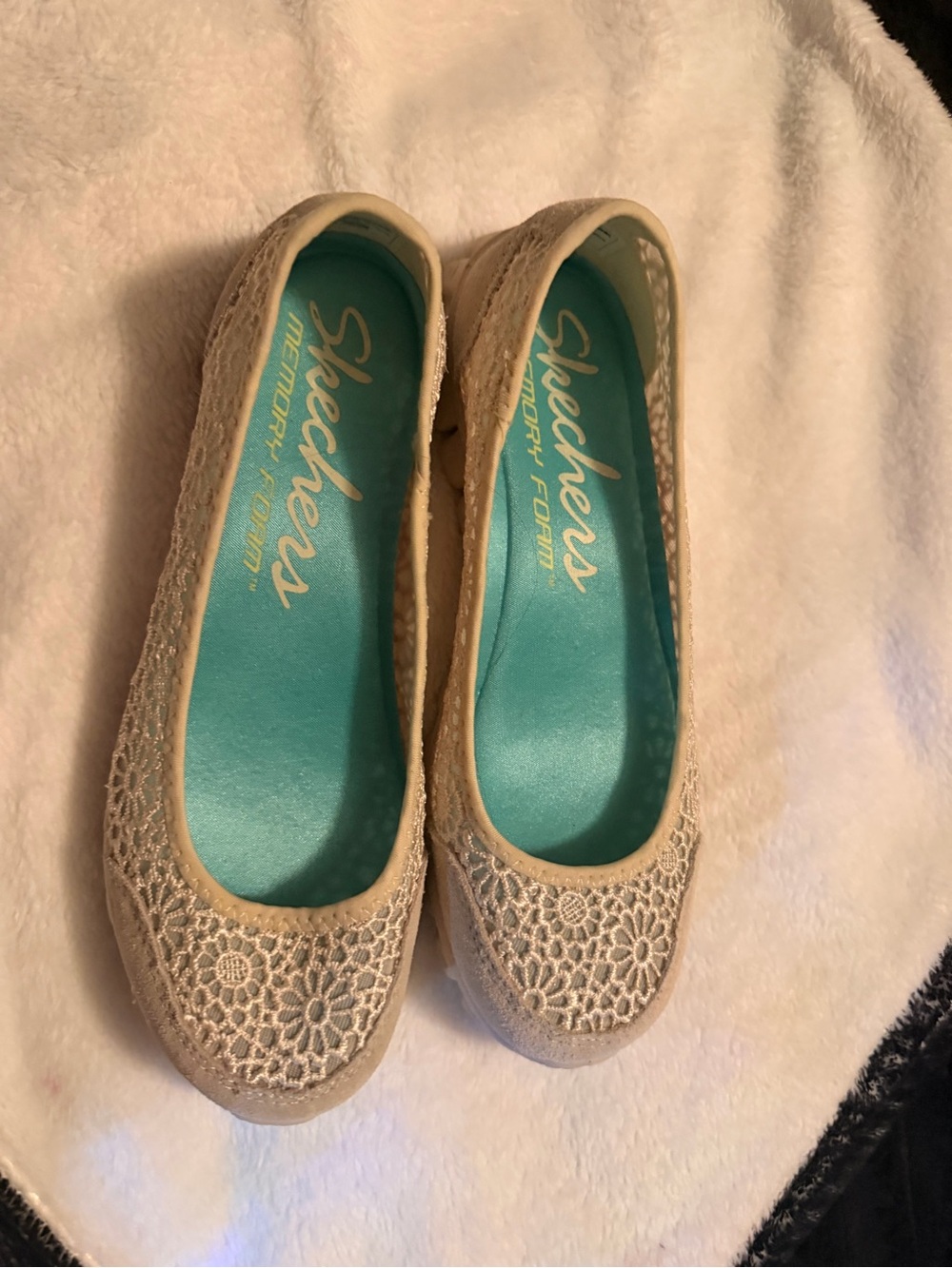 Skechers Women’s Taupe Crochet Ballet Flats with Teal Memory Foam Insole